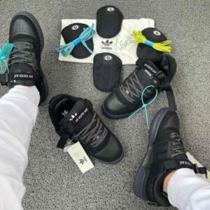 FORUM BAD BUNNY NEGRA