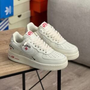 ADIZERO NEGRA BLANCA