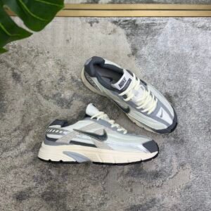 NIKE INITIATOR BEIGE GRIS