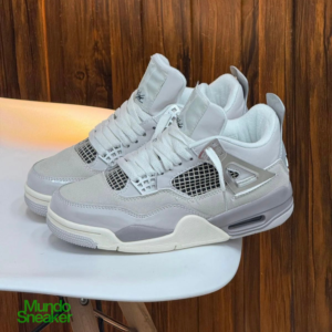 JORDAN RETRO 4 BEIGE