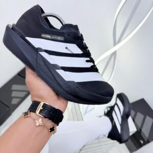 ADIZERO NEGRA BLANCA