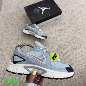 NIKE P-7000 AZUL