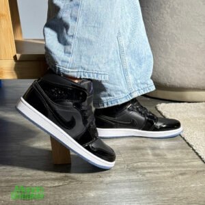 JORDAN RETRO 1 BOTA NEGRA