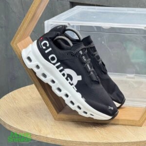 ON CLOUD RUNING NEGRA BLANCA